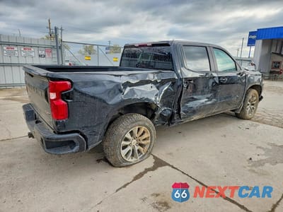 Trzecie zdjęcie samochodu z tyłu: 2019 CHEVROLET SILVERADO K1500 RST VIN:1GCUYEED3KZ115192 - miniatura