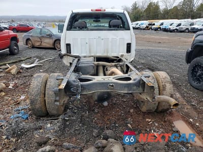 Zdjęcie 6 z 12 samochodu: 2003 CHEVROLET SILVERADO K3500 VIN:1GCJK39G03E364121 - miniatura