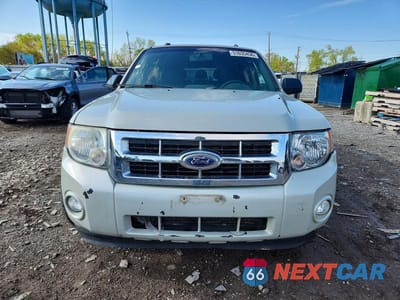 Piąte zdjęcie samochodu w środku: 2009 FORD ESCAPE VIN:1FMCU93G19KB10440 - miniatura