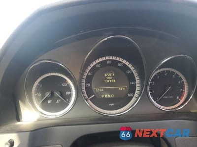 Zdjęcie 9 z 11 samochodu: 2011 MERCEDES-BENZ C 300 4MATIC VIN:WDDGF8BB5BR167968 - miniatura