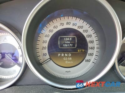 Zdjęcie 9 z 12 samochodu: 2012 MERCEDES-BENZ C 250 VIN:WDDGJ4HB3CF861852 - miniatura