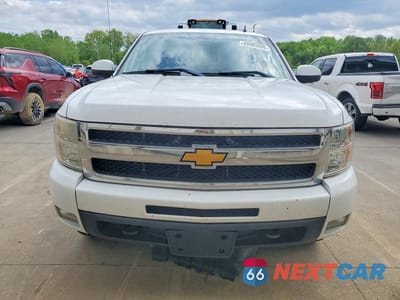 Piąte zdjęcie samochodu w środku: 2009 CHEVROLET SILVERADO K1500 LTZ VIN:2GCEK390091108012 - miniatura