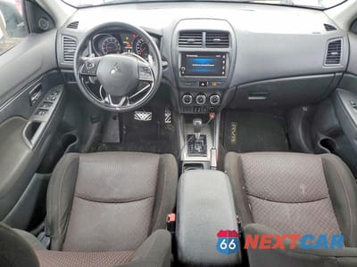 Zdjęcie 8 z 13 samochodu: 2018 MITSUBISHI RVR SE LIMITED VIN:JA4AJ4AW0JZ606322 - miniatura