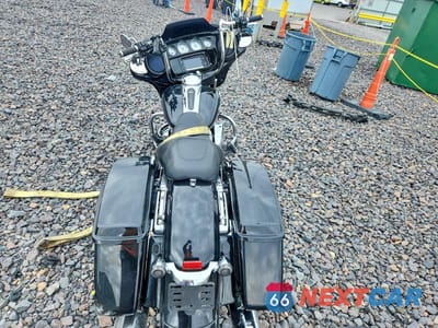 Zdjęcie 6 z 8 samochodu: 2017 HARLEY-DAVIDSON FLHXS STREET GLIDE SPECIAL VIN:1HD1KRC11HB621978 - miniatura