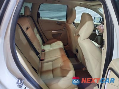 Zdjęcie 11 z 13 samochodu: 2015 VOLVO XC60 T5 PREMIER VIN:YV4612RK0F2691595 - miniatura