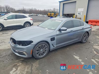 2019 BMW 530XE WBAJB1C56KB376282 - główne zdjęcie licytacji z USA - miniatura