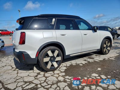Trzecie zdjęcie samochodu z tyłu: 2025 MINI COUNTRYMAN S ALL4 VIN:WMZ23GA02S7P75773 - miniatura