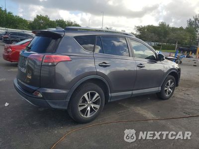 Trzecie zdjęcie samochodu z tyłu: 2018 TOYOTA RAV4 XLE VIN:JTMWFREV7JJ188349 - miniatura