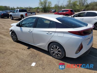 Drugie zdjęcie samochodu z przodu: 2021 TOYOTA PRIUS PRIME XLE VIN:JTDKAMFP6M3167226 - miniatura