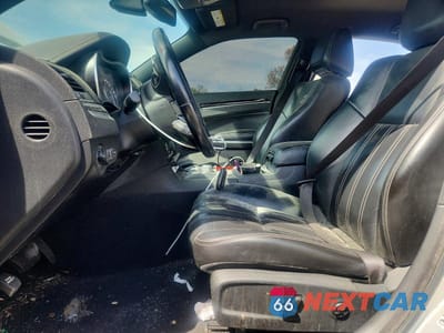 Zdjęcie 7 z 13 samochodu: 2021 CHRYSLER 300 S VIN:2C3CCABG9MH545477 - miniatura