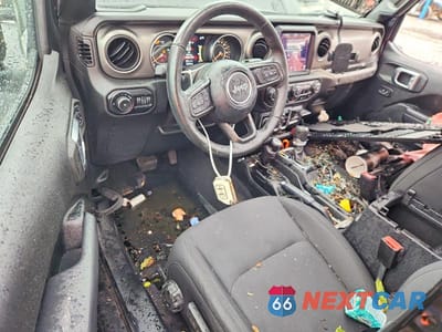 Zdjęcie 8 z 12 samochodu: 2021 JEEP WRANGLER UNLIMITED SPORT VIN:1C4HJXDN0MW638119 - miniatura