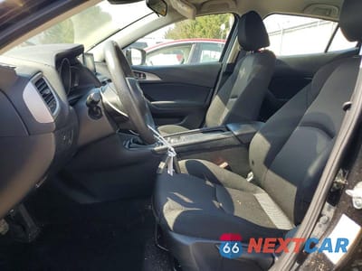 Zdjęcie 7 z 12 samochodu: 2018 MAZDA 3 SPORT VIN:3MZBN1U71JM172024 - miniatura