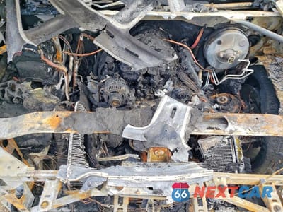 Zdjęcie 12 z 13 samochodu: 2017 CHEVROLET SUBURBAN K1500 LT VIN:1GNSKHKC6HR332550 - miniatura