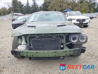 Piąte zdjęcie samochodu w środku: 2018 DODGE CHALLENGER SXT VIN:2C3CDZAGXJH182812 - miniatura