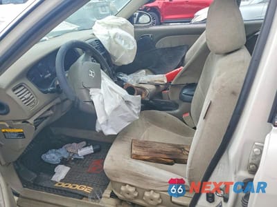 Zdjęcie 7 z 12 samochodu: 2004 HYUNDAI SONATA GL VIN:KMHWF25S04A980887 - miniatura