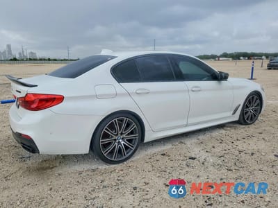 Trzecie zdjęcie samochodu z tyłu: 2020 BMW M550XI VIN:WBAJS7C04LCD22307 - miniatura