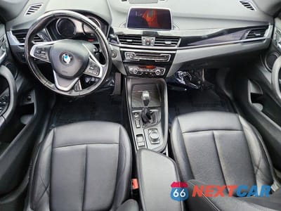 Zdjęcie 8 z 11 samochodu: 2018 BMW X1 XDRIVE28I VIN:WBXHT3C36J5L33974 - miniatura