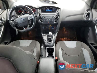Zdjęcie 8 z 12 samochodu: 2018 FORD FOCUS ST VIN:1FADP3L95JL303824 - miniatura