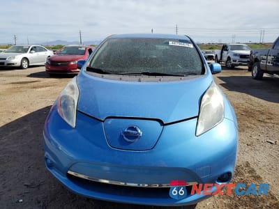 Piąte zdjęcie samochodu w środku: 2013 NISSAN LEAF S VIN:1N4AZ0CP8DC415032 - miniatura
