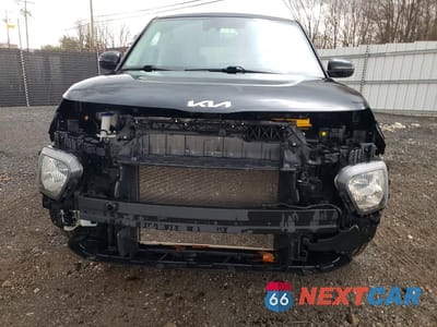 Piąte zdjęcie samochodu w środku: 2022 KIA SOUL LX VIN:KNDJ23AU2N7158162 - miniatura