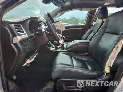 Zdjęcie 7 z 13 samochodu: 2019 TOYOTA HIGHLANDER XLE VIN:5TDJZRFH4KS587718 - miniatura
