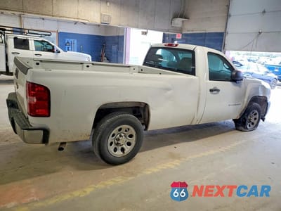 Trzecie zdjęcie samochodu z tyłu: 2011 CHEVROLET SILVERADO C1500 VIN:1GCNCPE04BZ303943 - miniatura