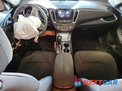 Zdjęcie 8 z 12 samochodu: 2023 CHEVROLET MALIBU LT VIN:1G1ZD5ST9PF128401 - miniatura
