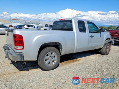 Trzecie zdjęcie samochodu z tyłu: 2013 GMC SIERRA K1500 SLE VIN:1GTR2VE77DZ245416 - miniatura