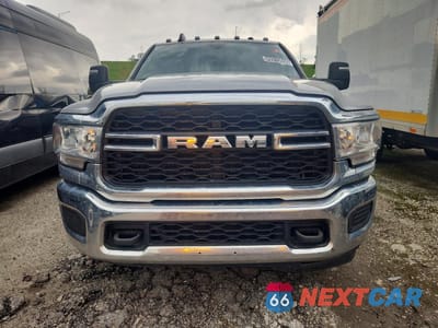Piąte zdjęcie samochodu w środku: 2024 RAM 3500 TRADESMAN VIN:3C63RRGL2RG109325 - miniatura