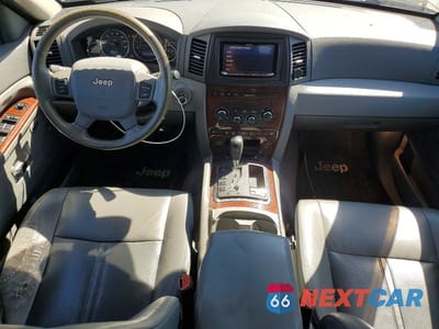 Zdjęcie 8 z 13 samochodu: 2007 JEEP GRAND CHEROKEE LIMITED VIN:1J8HR58P97C645223 - miniatura