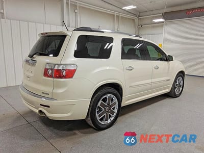 Trzecie zdjęcie samochodu z tyłu: 2012 GMC ACADIA DENALI VIN:1GKKVTED7CJ371814 - miniatura