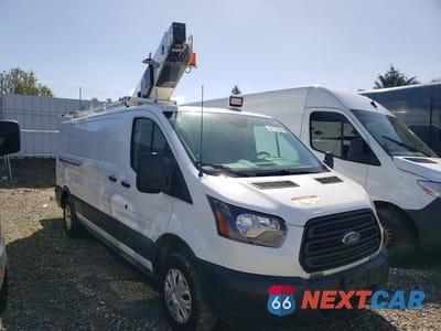 Czwarte zdjęcie samochodu z boku: 2019 FORD TRANSIT T-350 VIN:1FTBW2YM8KKA63011 - miniatura