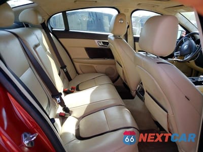 Zdjęcie 10 z 12 samochodu: 2013 JAGUAR XF VIN:SAJWJ0EF9D8S87030 - miniatura