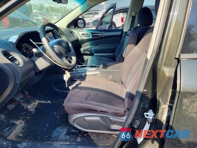 Zdjęcie 7 z 13 samochodu: 2016 NISSAN PATHFINDER S VIN:5N1AR2MN1GC645966 - miniatura