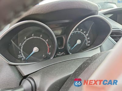 Zdjęcie 9 z 12 samochodu: 2014 FORD FIESTA SE VIN:3FADP4BJ1EM205329 - miniatura
