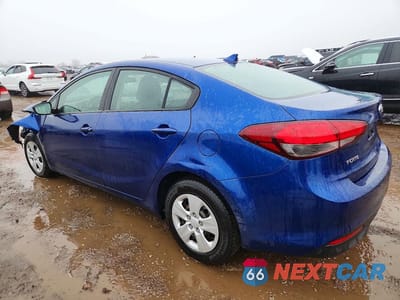 Drugie zdjęcie samochodu z przodu: 2018 KIA FORTE LX VIN:3KPFK4A71JE236060 - miniatura