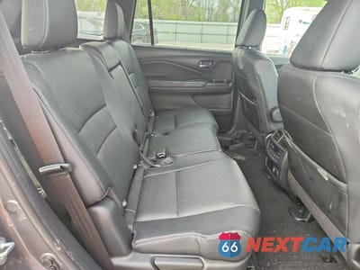 Zdjęcie 11 z 13 samochodu: 2020 HONDA PASSPORT VIN:5FNYF8H95LB020785 - miniatura