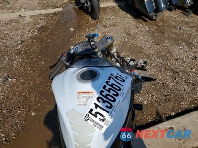 Zdjęcie 6 z 8 samochodu: 2008 SUZUKI GSX-R600 VIN:JS1GN7EA882104949 - miniatura