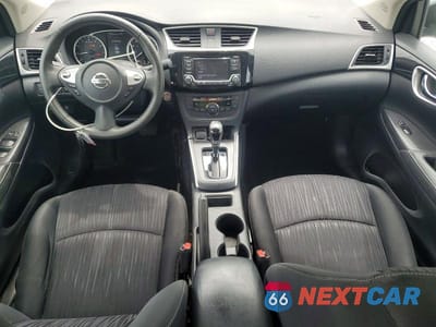 Zdjęcie 8 z 12 samochodu: 2018 NISSAN SENTRA SV VIN:3N1AB7AP2JL639605 - miniatura