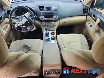 Zdjęcie 8 z 14 samochodu: 2011 TOYOTA HIGHLANDER BASE VIN:5TDZA3EH2BS015328 - miniatura