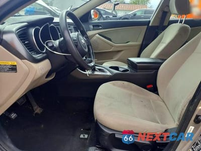 Zdjęcie 7 z 11 samochodu: 2014 KIA OPTIMA LX VIN:5XXGM4A71EG325753 - miniatura