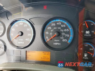 Zdjęcie 8 z 10 samochodu: 2011 INTERNATIONAL 4400 FUEL / LUBE TRUCK VIN:1HTMKAAN5BH330476 - miniatura