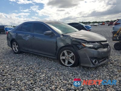 Czwarte zdjęcie samochodu z boku: 2013 TOYOTA CAMRY SE VIN:4T1BF1FK2DU676983 - miniatura