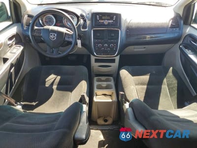 Zdjęcie 8 z 13 samochodu: 2016 DODGE GRAND CARAVAN SE VIN:2C4RDGBG2GR209660 - miniatura