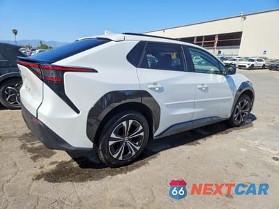 Trzecie zdjęcie samochodu z tyłu: 2023 TOYOTA BZ4X XLE VIN:JTMAAAAAXPA001093 - miniatura