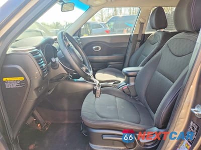 Zdjęcie 7 z 11 samochodu: 2016 KIA SOUL BASE VIN:KNDJN2A21G7259230 - miniatura