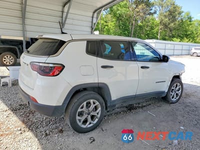 Trzecie zdjęcie samochodu z tyłu: 2025 JEEP COMPASS SPORT VIN:3C4NJDAN9ST566037 - miniatura