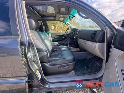 Piąte zdjęcie samochodu w środku: 2009 TOYOTA 4RUNNER SPORT EDITION VIN:JTEBU14RX9K037128 - miniatura