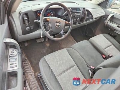 Zdjęcie 8 z 12 samochodu: 2008 CHEVROLET SILVERADO C1500 VIN:3GCEC13C38G274079 - miniatura