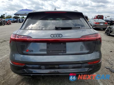 Zdjęcie 6 z 13 samochodu: 2024 AUDI Q8 E-TRON PRESTIGE VIN:WA16AAGE5RB024093 - miniatura